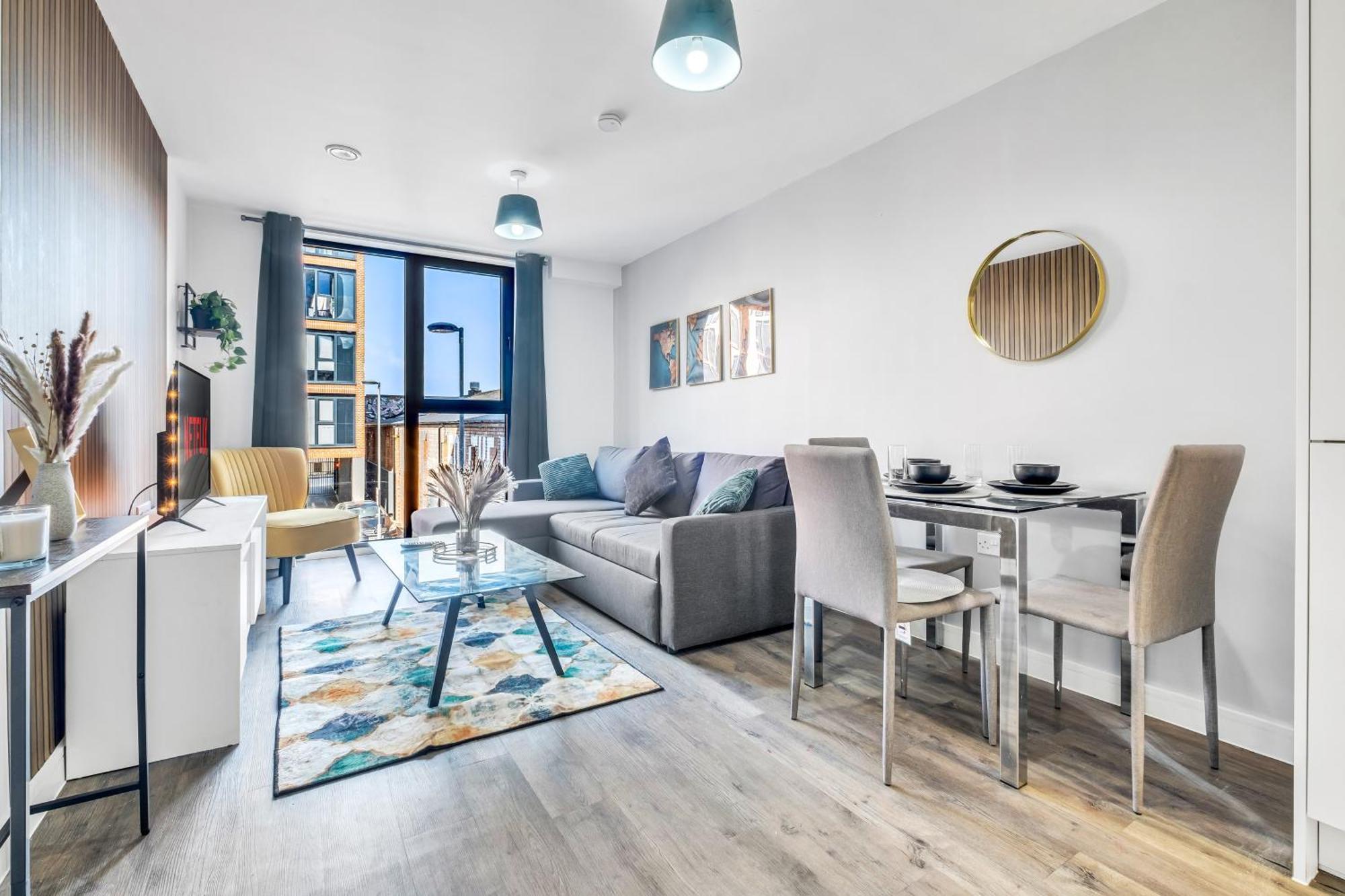 City Centre Emerald Escape - Sleeps-6, 2Beds & 2Baths , Netflix , Free Internet Birmingham Exterior foto