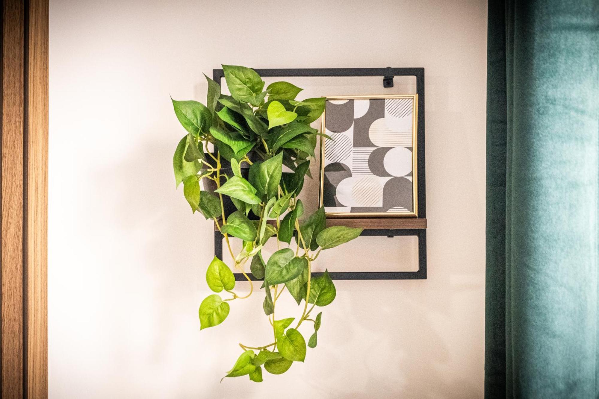 City Centre Emerald Escape - Sleeps-6, 2Beds & 2Baths , Netflix , Free Internet Birmingham Exterior foto