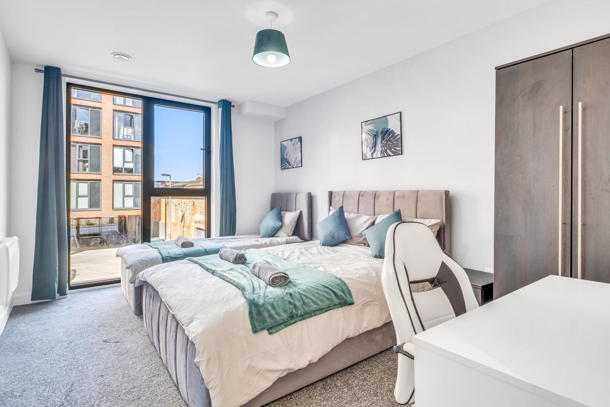 City Centre Emerald Escape - Sleeps-6, 2Beds & 2Baths , Netflix , Free Internet Birmingham Exterior foto