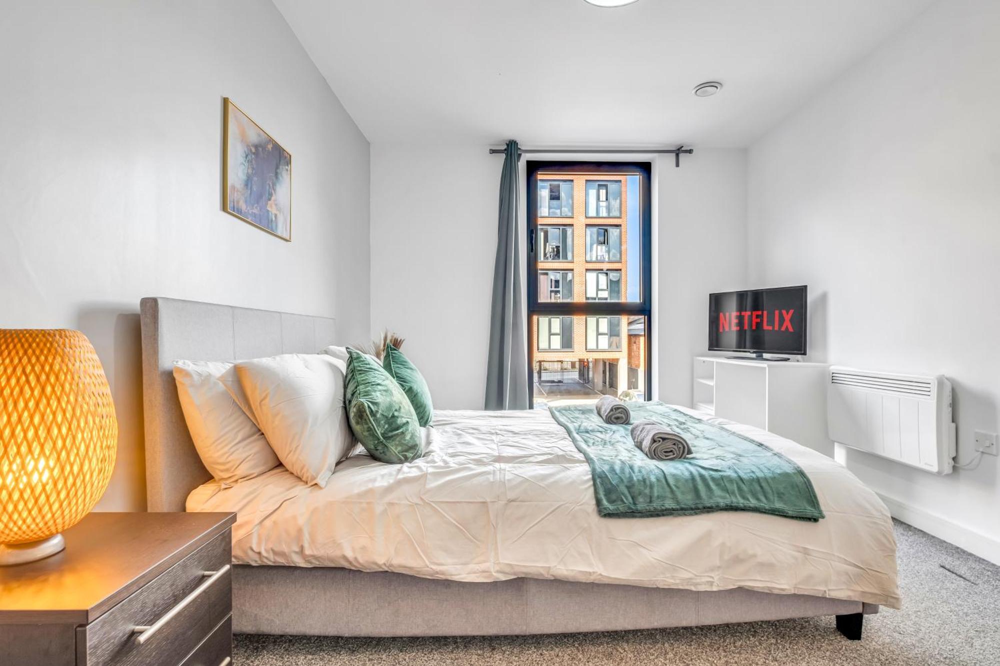City Centre Emerald Escape - Sleeps-6, 2Beds & 2Baths , Netflix , Free Internet Birmingham Exterior foto