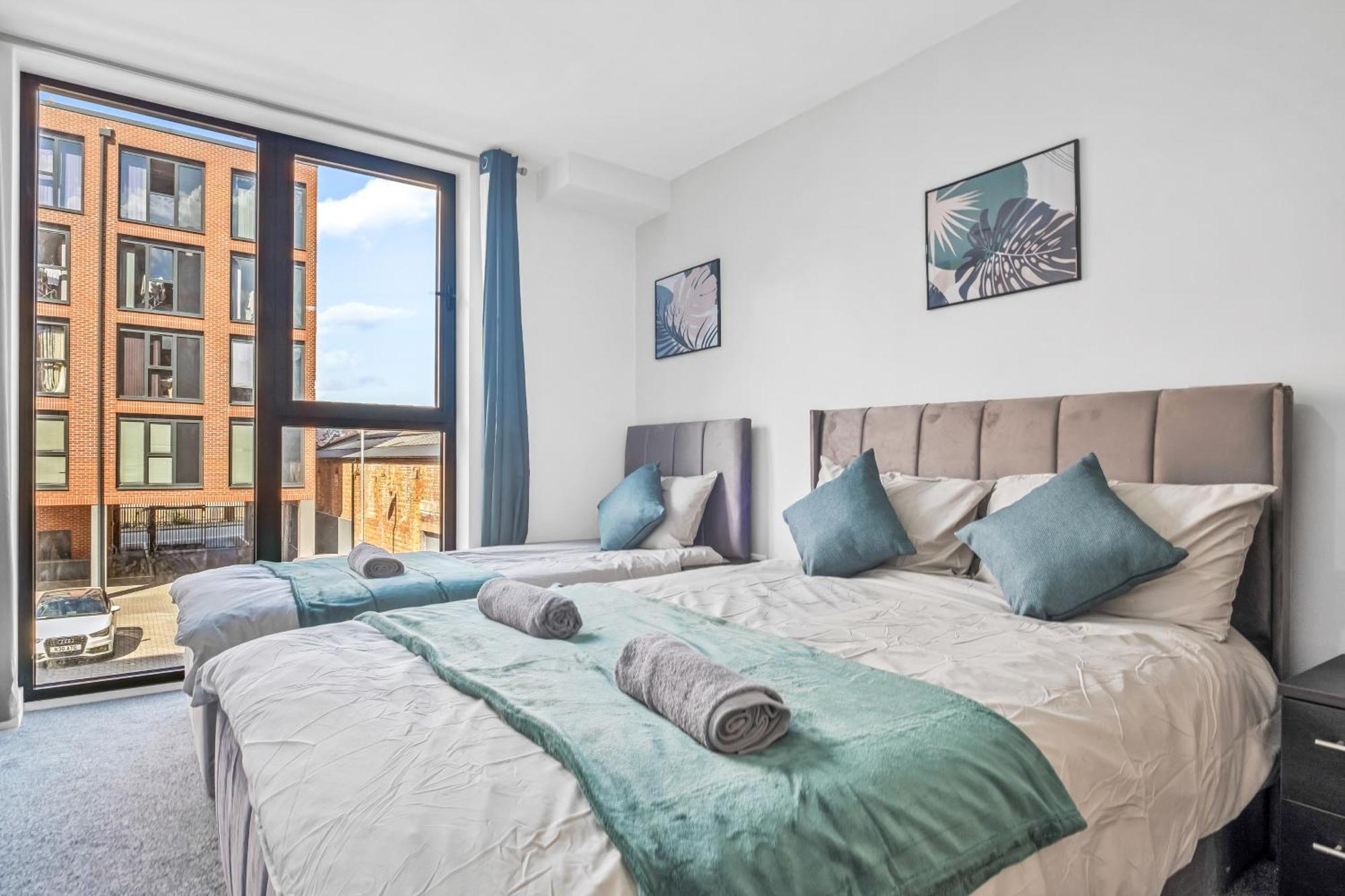 City Centre Emerald Escape - Sleeps-6, 2Beds & 2Baths , Netflix , Free Internet Birmingham Exterior foto